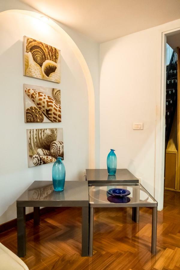 Hotel Il Salotto Di Nonna Cornelia 2 Napoli Esterno foto