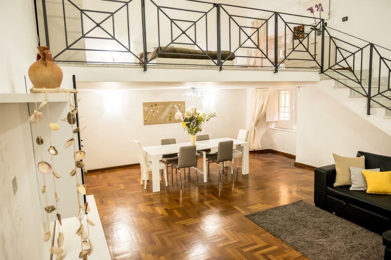 Hotel Il Salotto Di Nonna Cornelia 2 Napoli Esterno foto