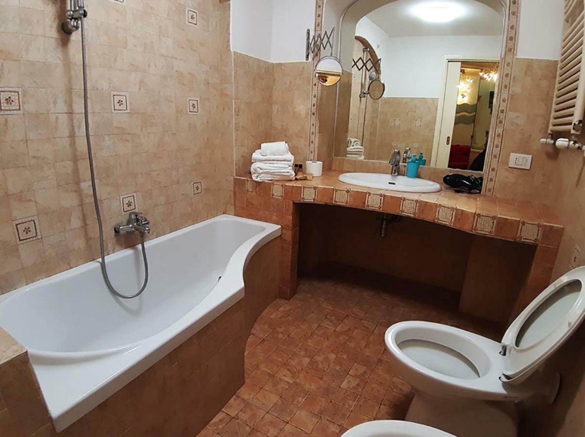 Hotel Il Salotto Di Nonna Cornelia 2 Napoli Esterno foto